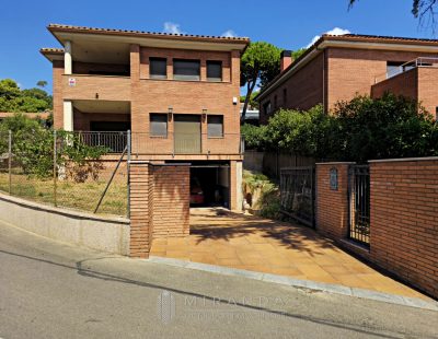 Mirandagrup-M4ARCADEAGkUA60reser